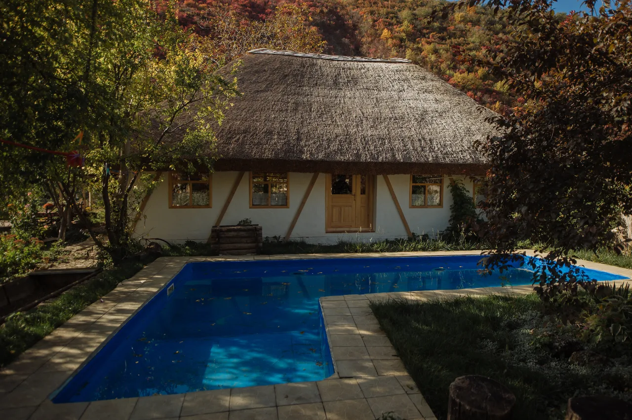 Fotografie: Casa din luncă