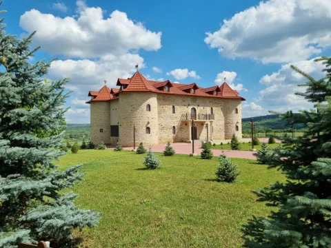 Fotografie: Castelul Unghern