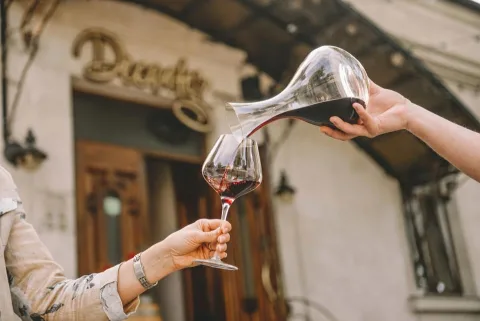 Fotografie: Decanter Wineshop & Cafe