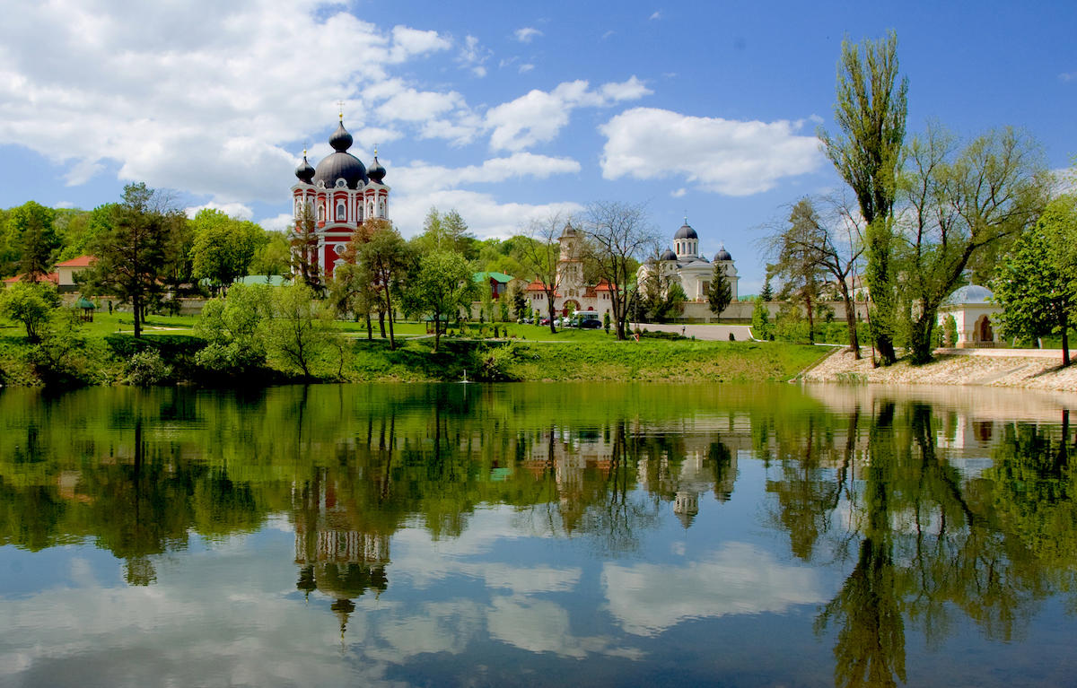 Fotografie: Mănăstirea Curchi