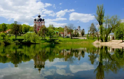 Fotografie: Mănăstirea Curchi