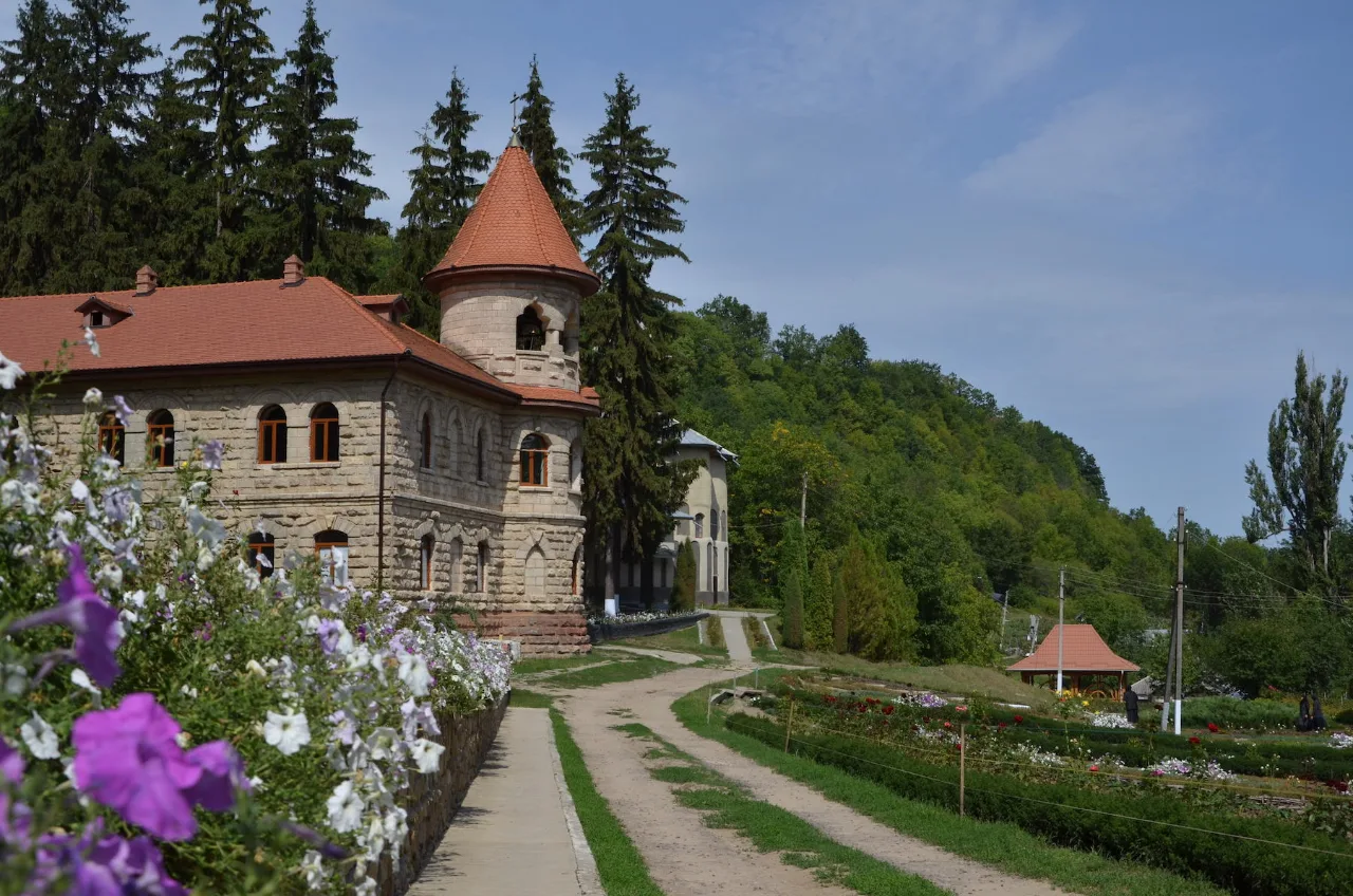 Fotografie: Mănăstirea Rudi