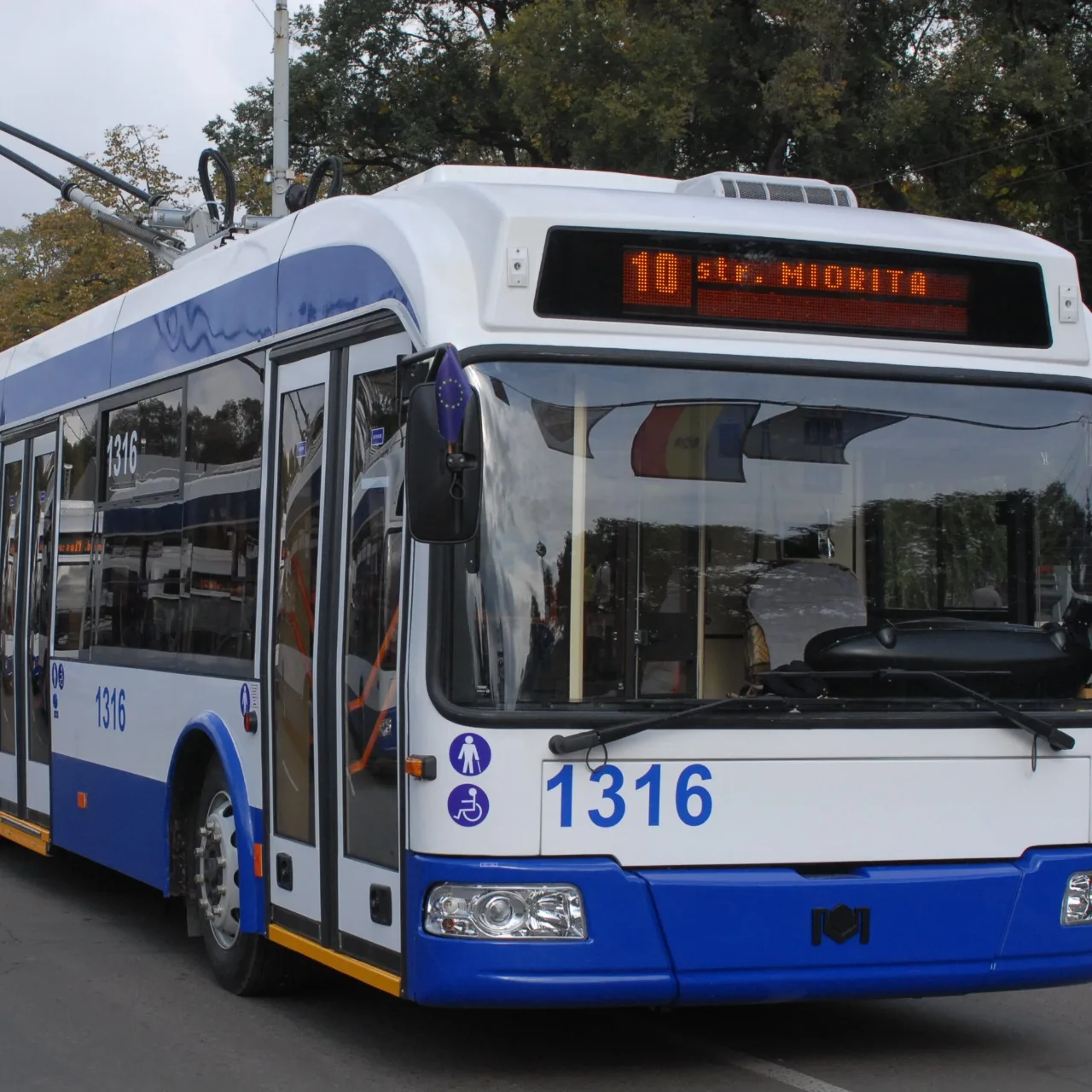 Transportul public în Moldova
